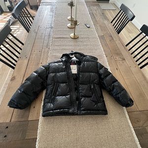MONCLER Down jacket! Worn twice!